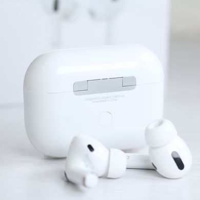 Фірмові навушники Pro (без шумозаглушення)